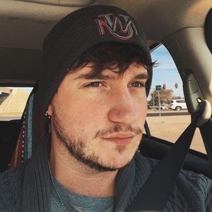 Meet your Posher, Thomas